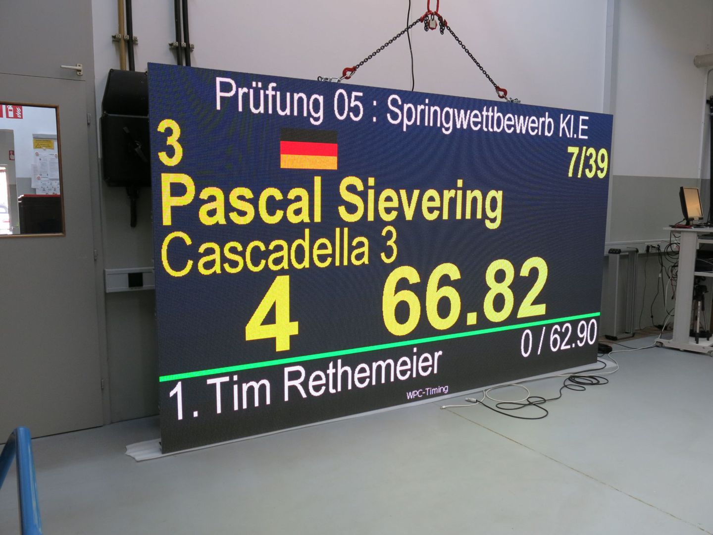 WPC timing full color LED video wall P3.91 outdoor